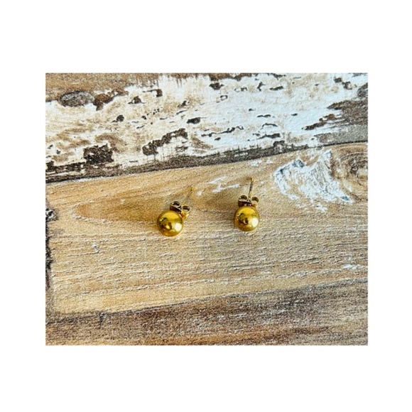 Gold Plated Ball Accent Necklace & Earrings Set. NWOT - Picture 6 of 6